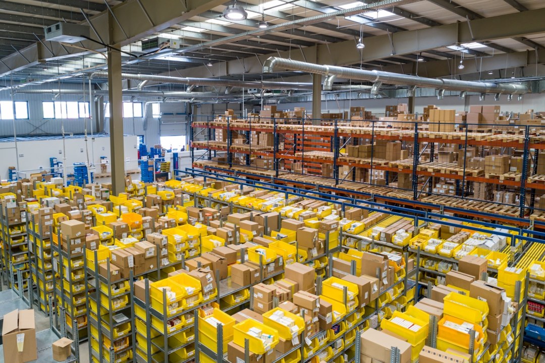 Fournisseur B2B traitant une demande de devis